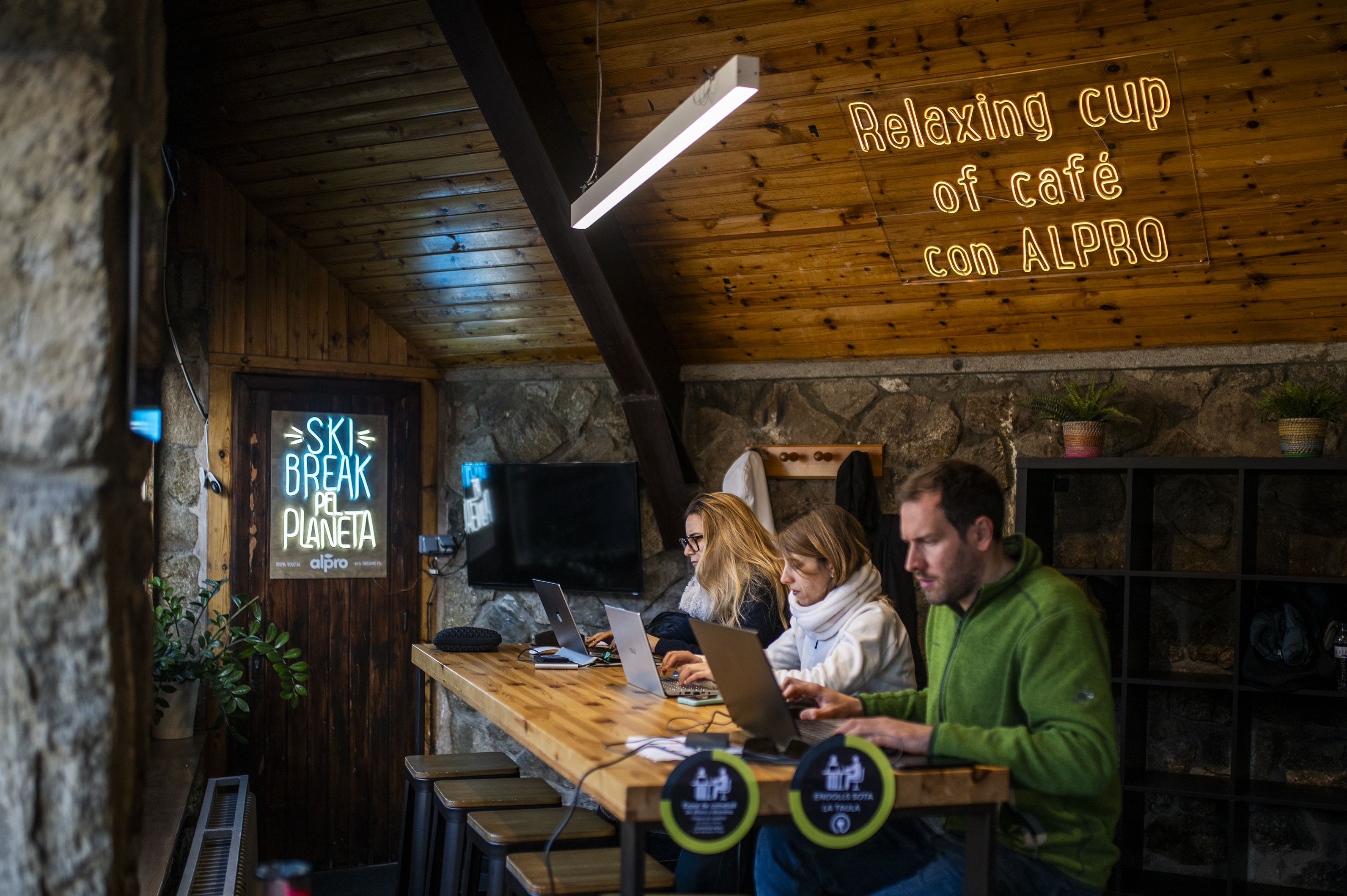 Espai de Coworking a la Cafeteria La Portella